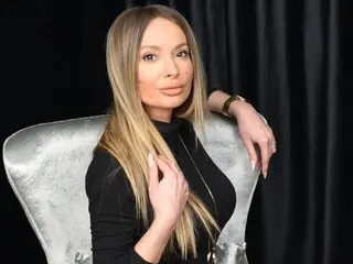 AlexiaMoorey toy pussy livejasmin