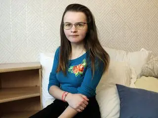 ElizabethMalone nude shows real