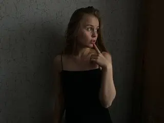 ElwineGambee show ass videos