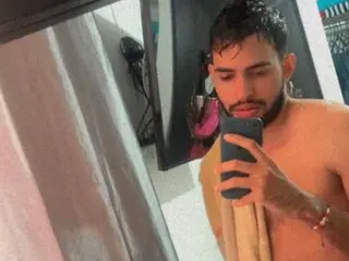 MaximoAbbelardo pics video pictures